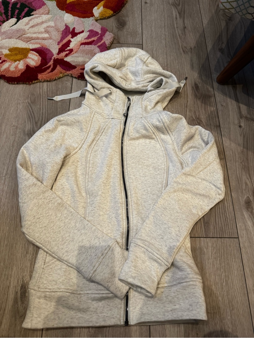 Women’s fleece lined lululemon scuba hoodie size 4
